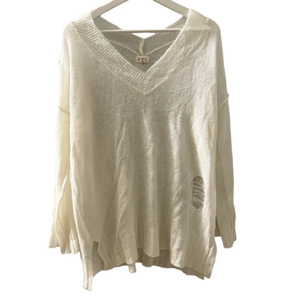POL Women's White Wool Blend V Neckline Pullover Sweater Size Small NWT